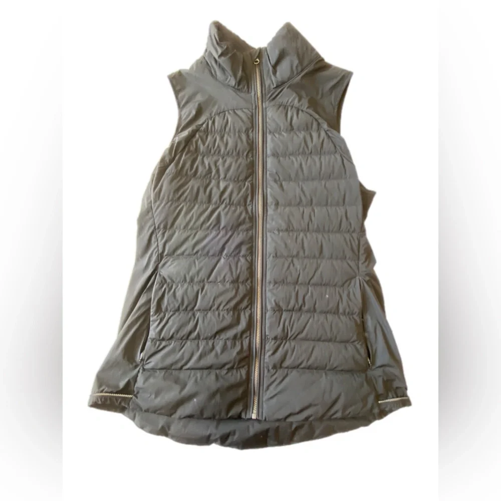 Lululemon Fluffed Up vest size 12 - Picture 9 of 16